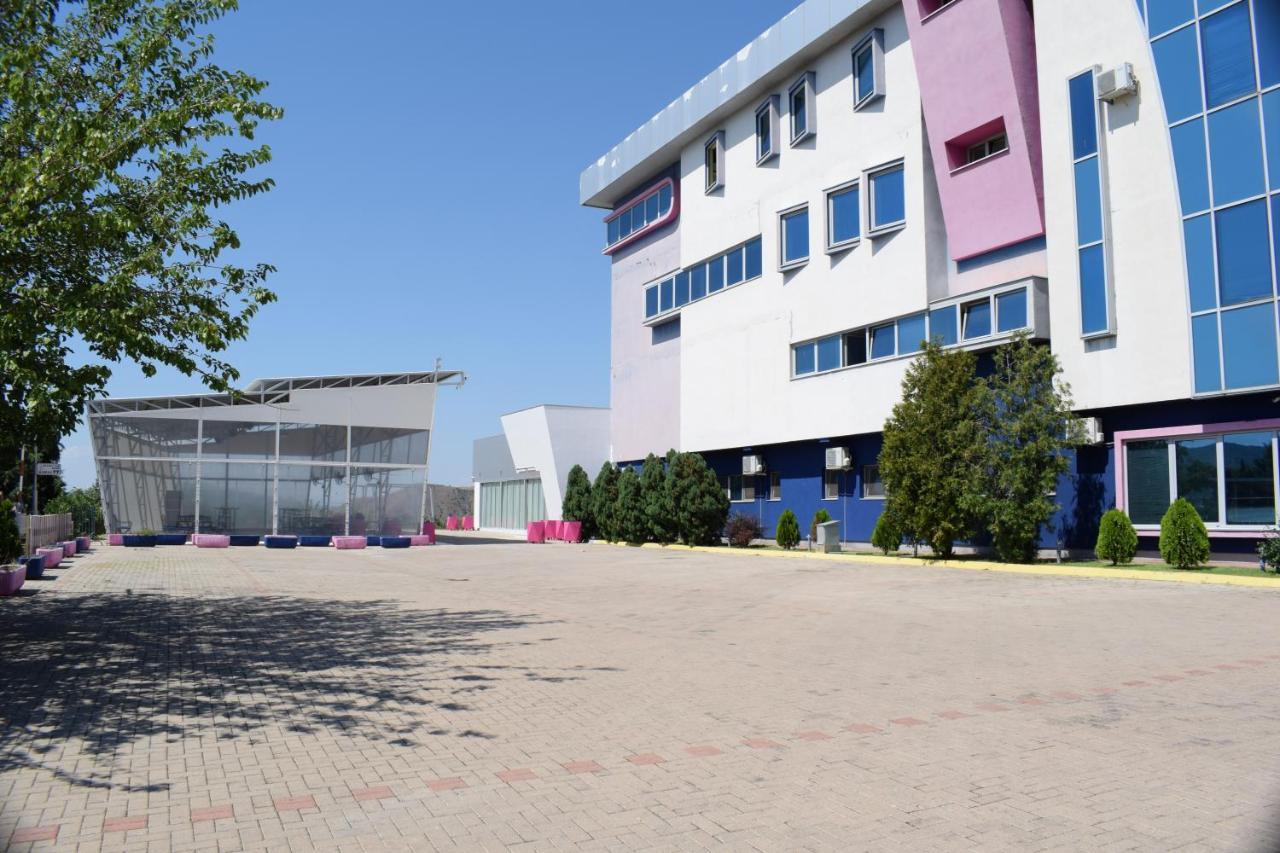 Hotel 7Even Weddings & Events Štip Exteriér fotografie